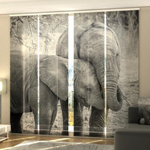 Laden Sie das Bild in den Galerie-Viewer, Foto-Schiebegardine &quot;Elephanten s/w&quot;