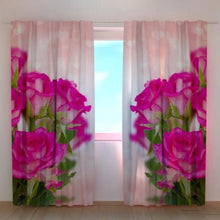 Laden Sie das Bild in den Galerie-Viewer, Fotogardine &quot;Rosen und Herzen&quot;